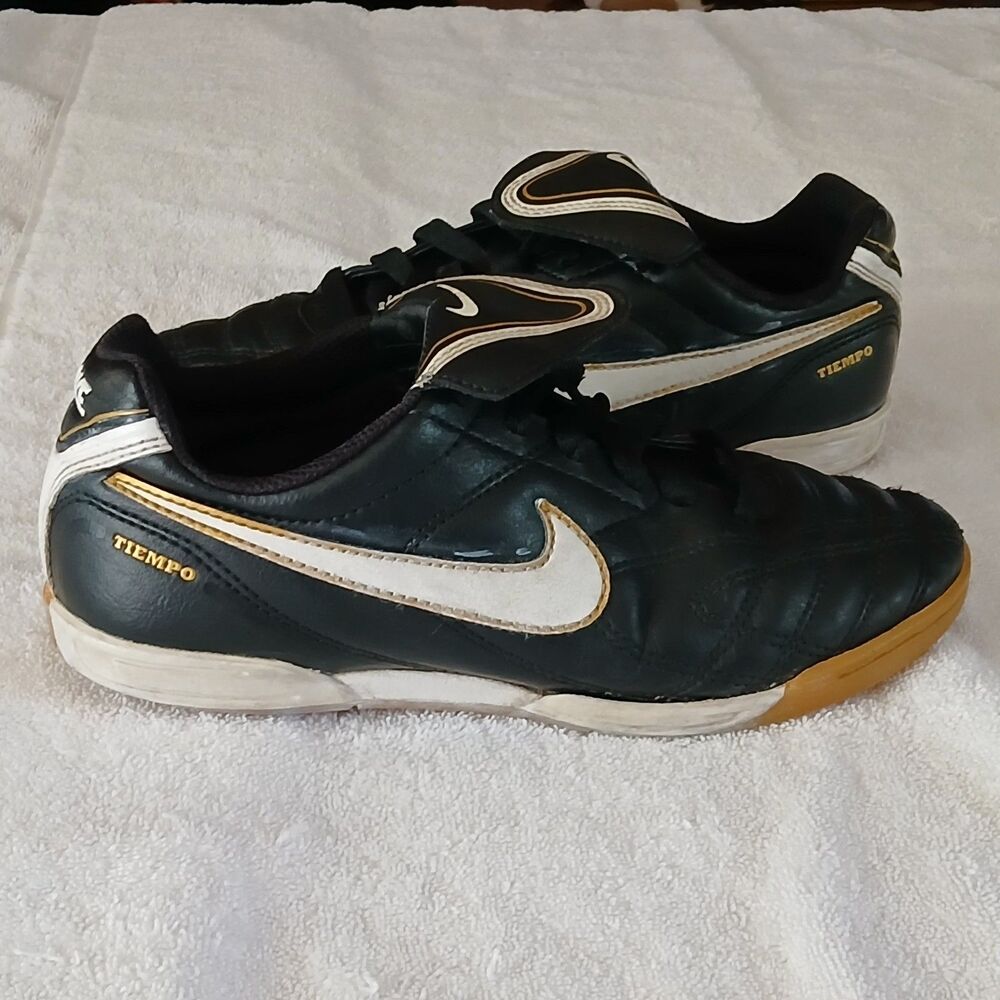 Nike Tiempo Natural III IC indoor soccer shoes